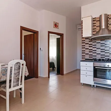 Cozy In Ribnica-krusevo With Kitchen Apartamento Anić